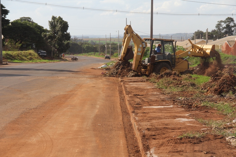     Prefeitura abre as ruas do Jardim Social e Independência